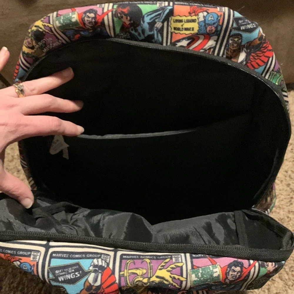 Marvel comic backpack - Picture 3 of 5